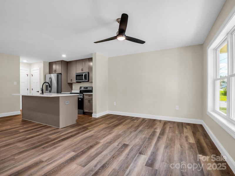 Image 31 of a home in .