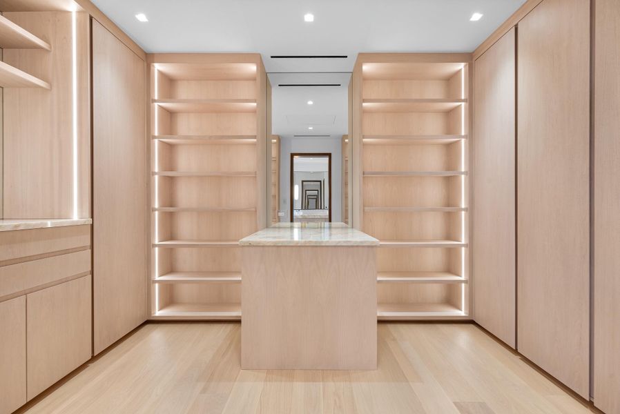 58 - Primary Closet 1