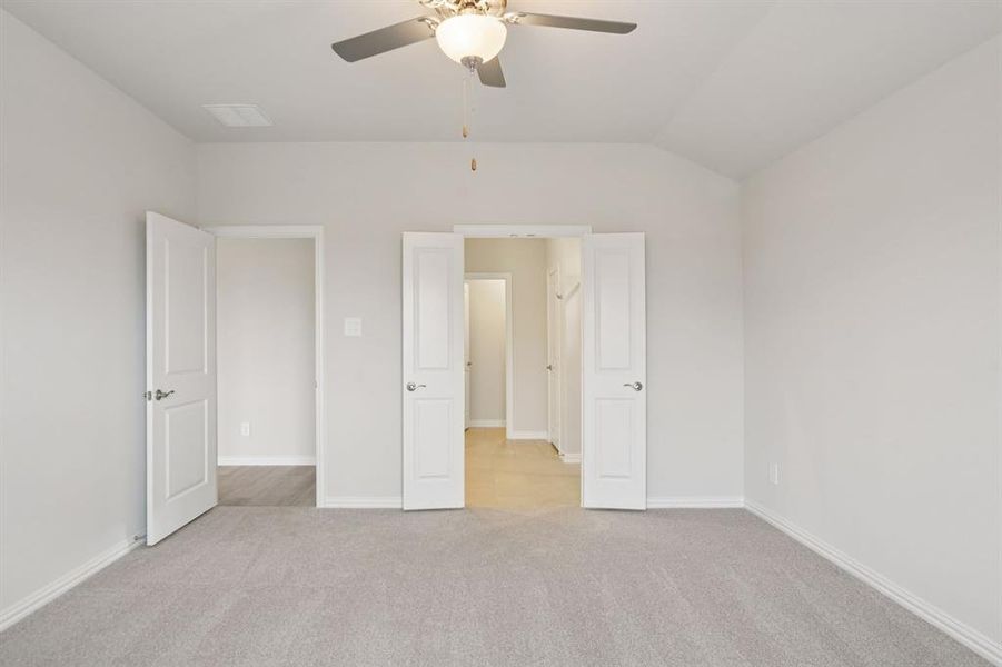 Photo is not of the actual home, but is an inspirational photo of builder’s model home and may depict options, furnishings, and/or decorator features that are not included. Photo is not of the actual home, but is an inspirational photo of builder’s model home and may depict options, furnishings, and/or decorator features that are not included.