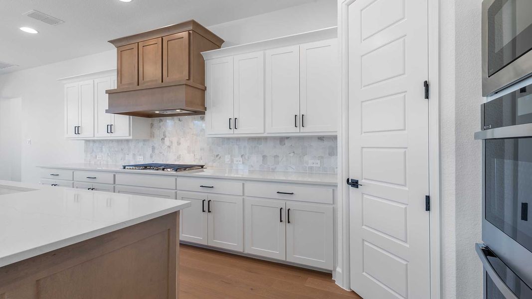 Furnished interior view inside a new home in Sonoma Verde, McLendon-Chisholm (Image 6).