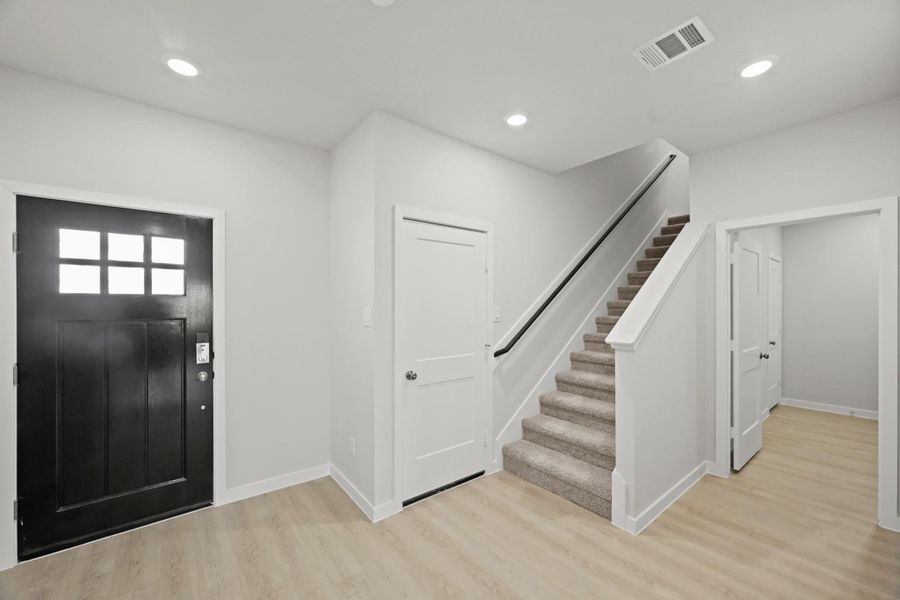 Spacious, unfurnished interior of a new home in Lonestar Collection at Paloma at Sanford Farms, Waller (Image 27). Spacious, unfurnished interior of a new home in Lonestar Collection at Paloma at Sanford Farms, Waller (Image 27).