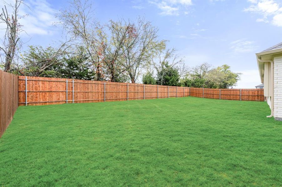 Exterior details and patio area of a home in Ridgepoint, Midlothian (Image 19). Exterior details and patio area of a home in Ridgepoint, Midlothian (Image 19).