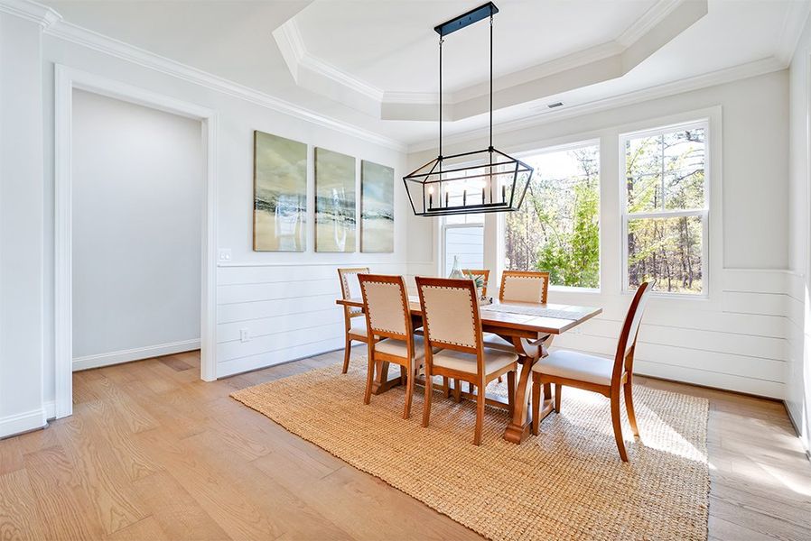 Shelter Bay, Dining Room