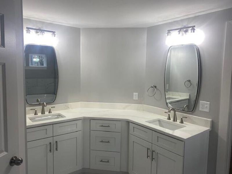 Furnished interior view inside a new home in , Walterboro (Image 3).