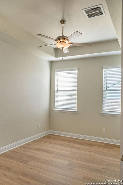 Spacious, unfurnished interior of a new home in The Parklands, Schertz (Image 8).