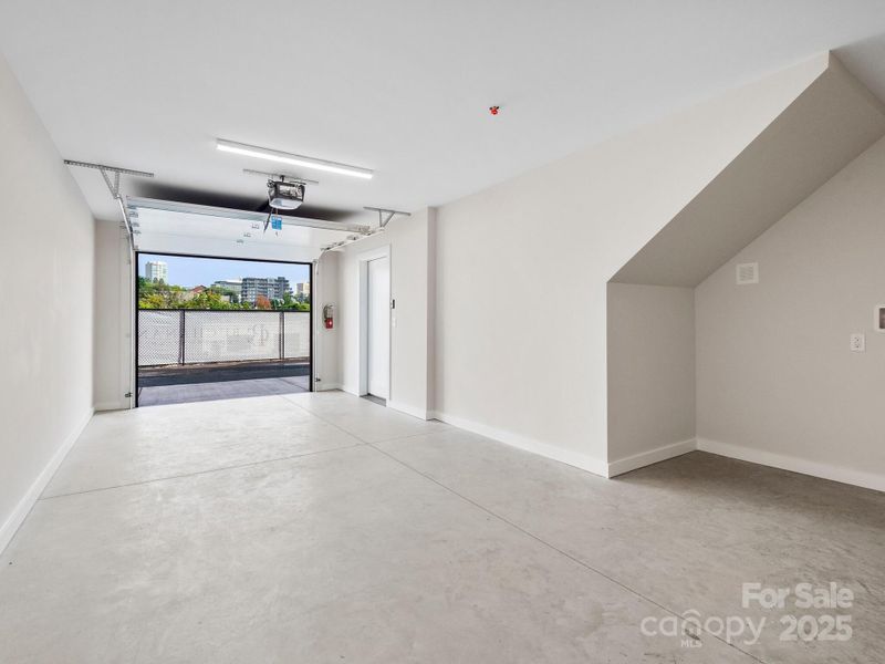 Spacious, unfurnished interior of a new home in , Asheville (Image 17).