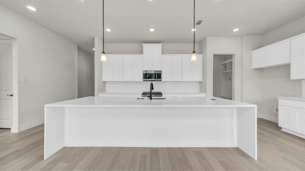 Furnished interior view inside a new home in Freeman Ranch, Weatherford (Image 7).