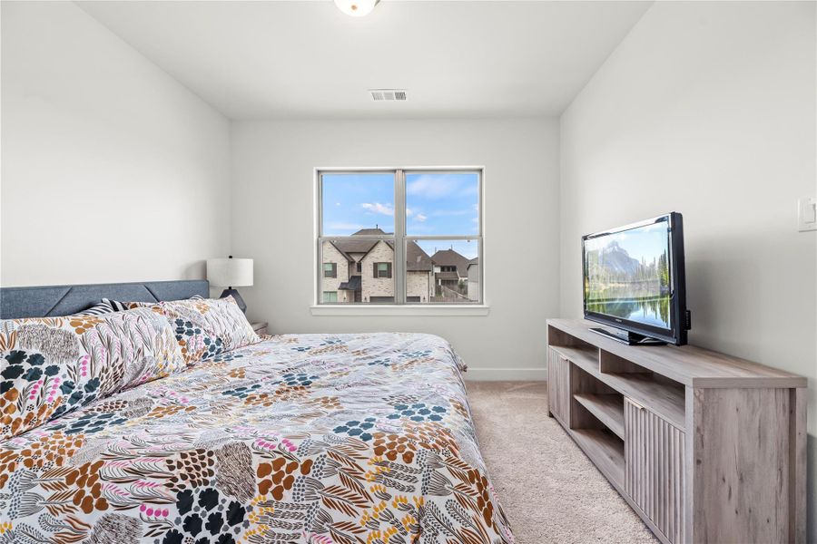 With three spacious guest rooms and two full bathrooms upstairs, you’ll always have room for company. Designed for comfort with soft neutral finishes, these inviting spaces ensure family and guests will feel right at home.