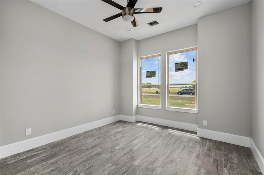 Image 15 of a home in .