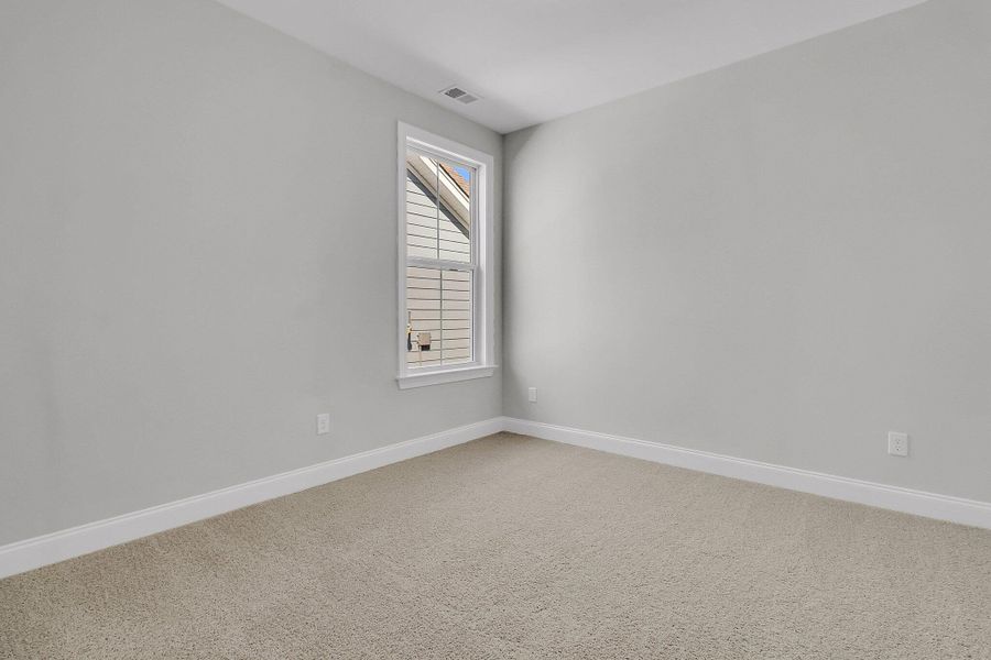 Spacious, unfurnished interior of a new home in Cherrywood Estates, Summerville (Image 16).