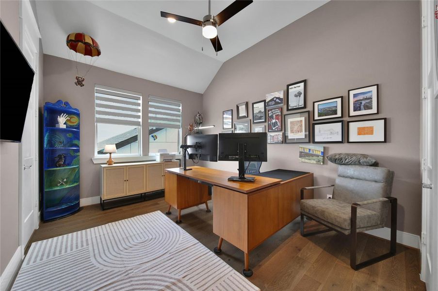 Furnished interior view inside a new home in , Houston (Image 37). Furnished interior view inside a new home in , Houston (Image 37).