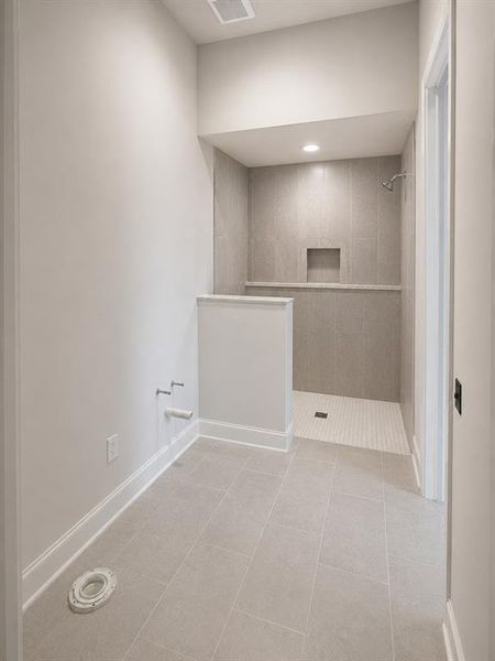 Bedroom 3 Bath