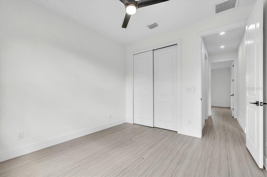 Spacious, unfurnished interior of a new home in , Port Charlotte (Image 21).