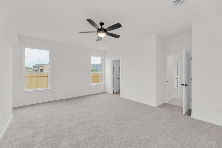 Spacious, unfurnished interior of a new home in Mustang Valley, Manor (Image 26).