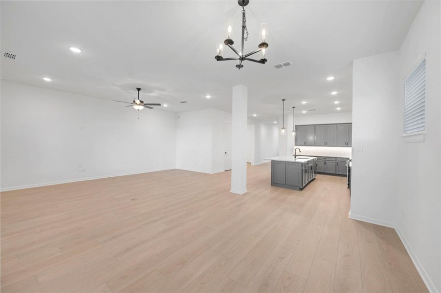 Spacious, unfurnished interior of a new home in Oakwood Estates, Waller (Image 31).