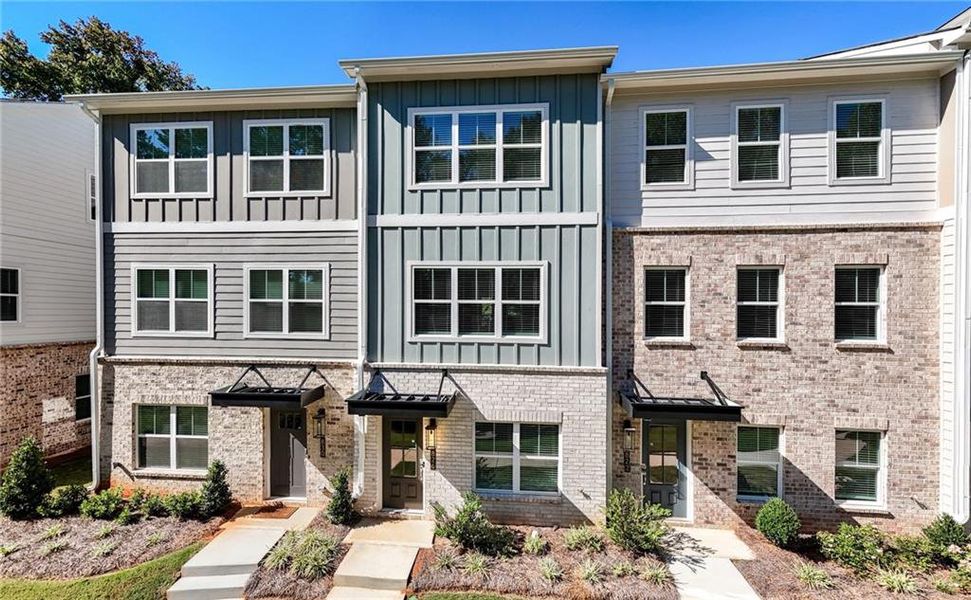 Image 37 of a home in .