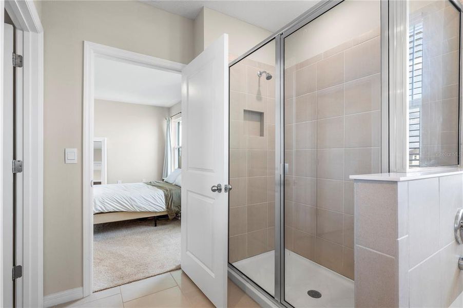 Furnished interior view inside a new home in , Wesley Chapel (Image 11).