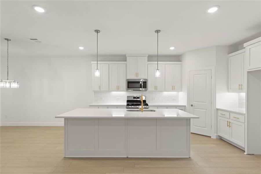 Furnished interior view inside a new home in Creekside, Royse City (Image 11).
