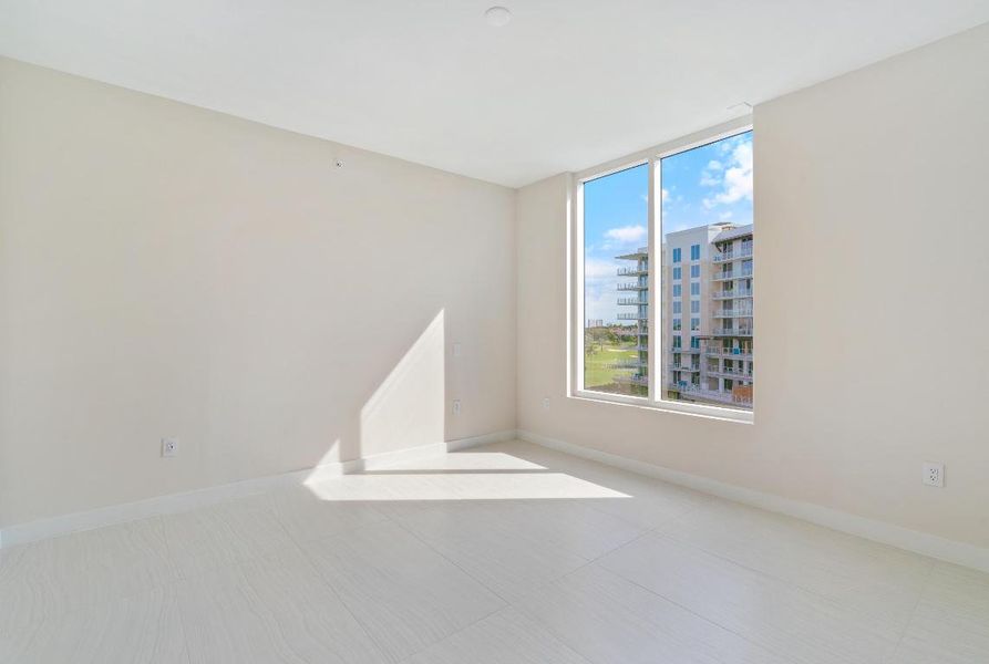 22. ALINA - Residence 502 - Bedroom 3