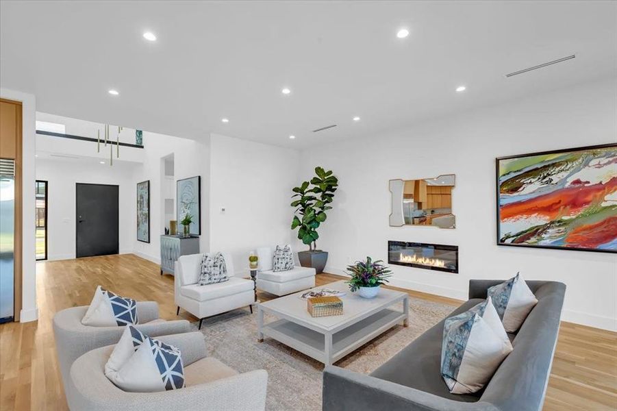 Furnished interior view inside a new home in , Dallas (Image 8).