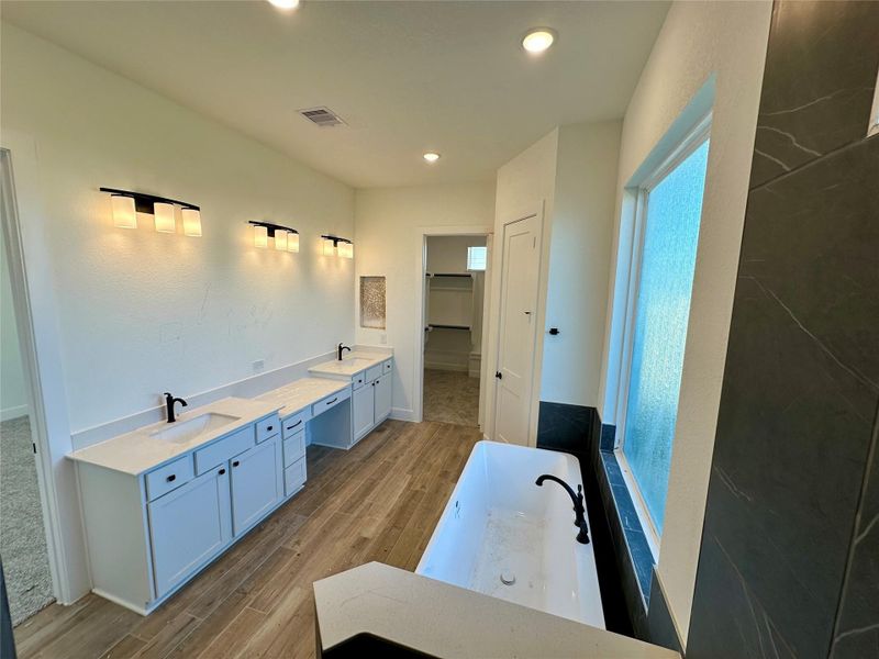 Furnished interior view inside a new home in Briarley, Montgomery (Image 11).