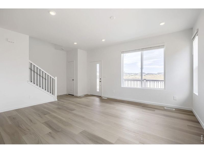 Spacious, unfurnished interior of a new home in Riano Ridge, Loveland (Image 9). Spacious, unfurnished interior of a new home in Riano Ridge, Loveland (Image 9).