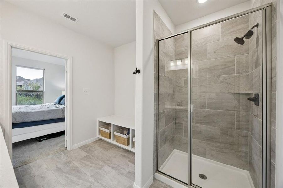 Image 28 of a home in Mantua Point.