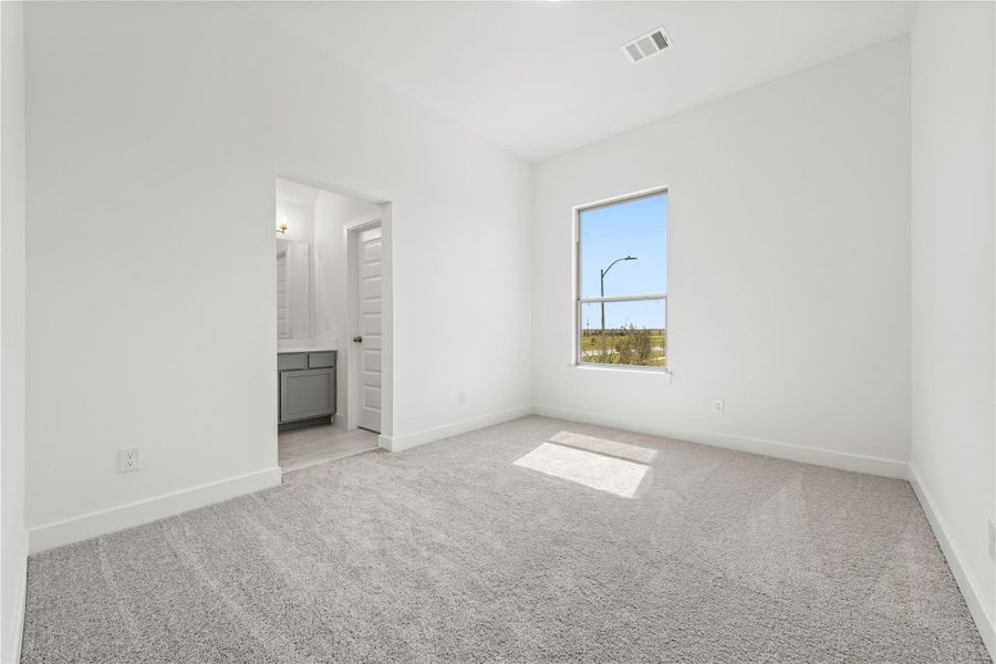 Spacious, unfurnished interior of a new home in Jubilee, Hockley (Image 13).