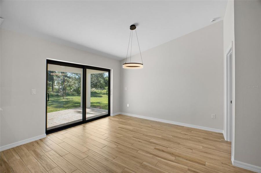 Spacious, unfurnished interior of a new home in , North Port (Image 31).