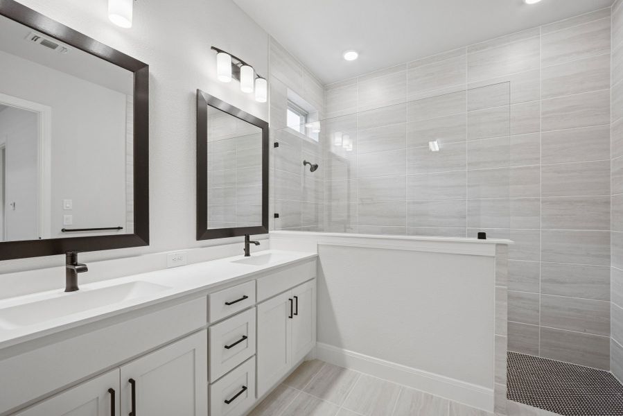 Representative furnished interior of a home built from the The Anthony by David Weekley Homes in Elements at Viridian - Garden Series, Arlington (Image 3).