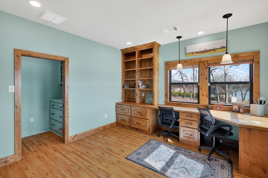 Furnished interior view inside a new home in , Franklin (Image 27).