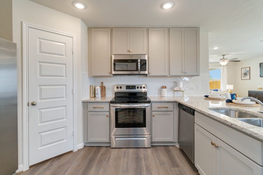 Applewhite Meadows Model - Vail - Kitchen