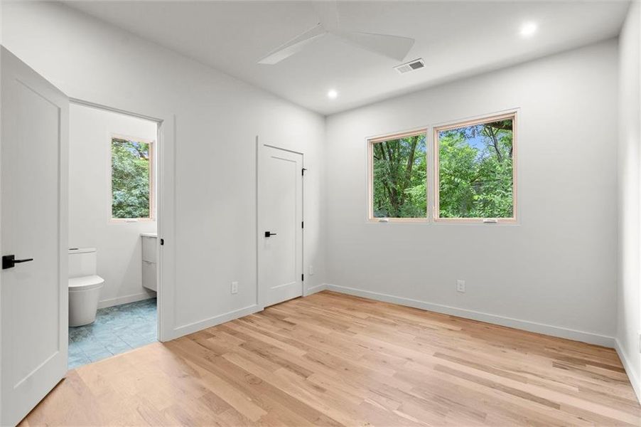 Spacious, unfurnished interior of a new home in , Atlanta (Image 55).