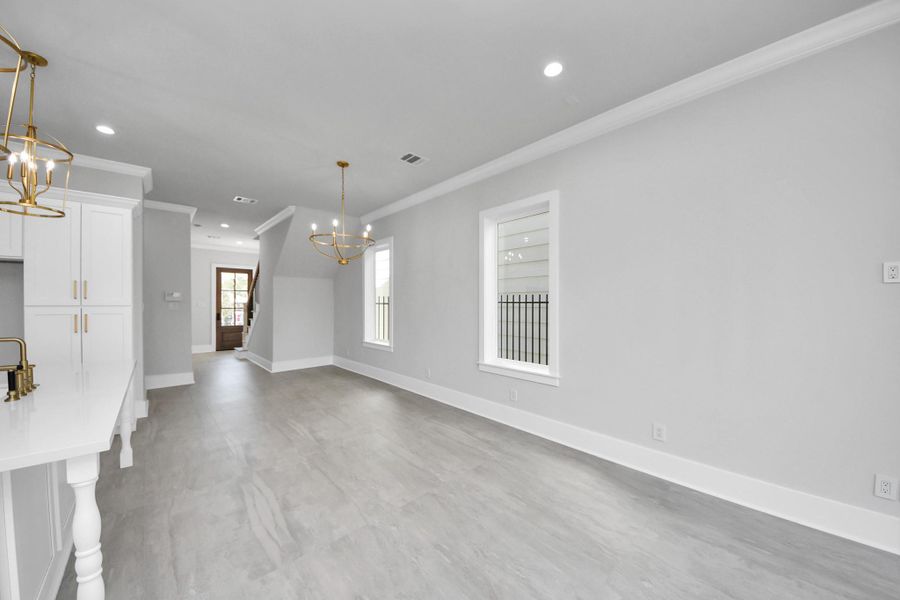 Spacious, unfurnished interior of a new home in , Houston (Image 13).