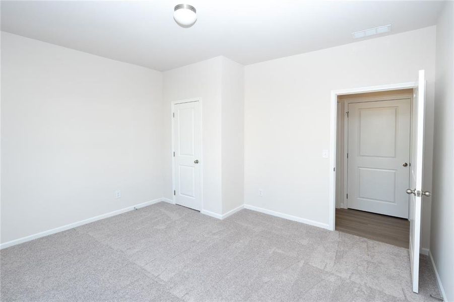 Spacious, unfurnished interior of a new home in Villages at Cedar Hill, Dallas (Image 21). Spacious, unfurnished interior of a new home in Villages at Cedar Hill, Dallas (Image 21).