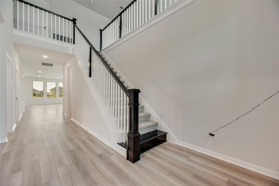 Image 32 of a home in Valencia On The Lake.