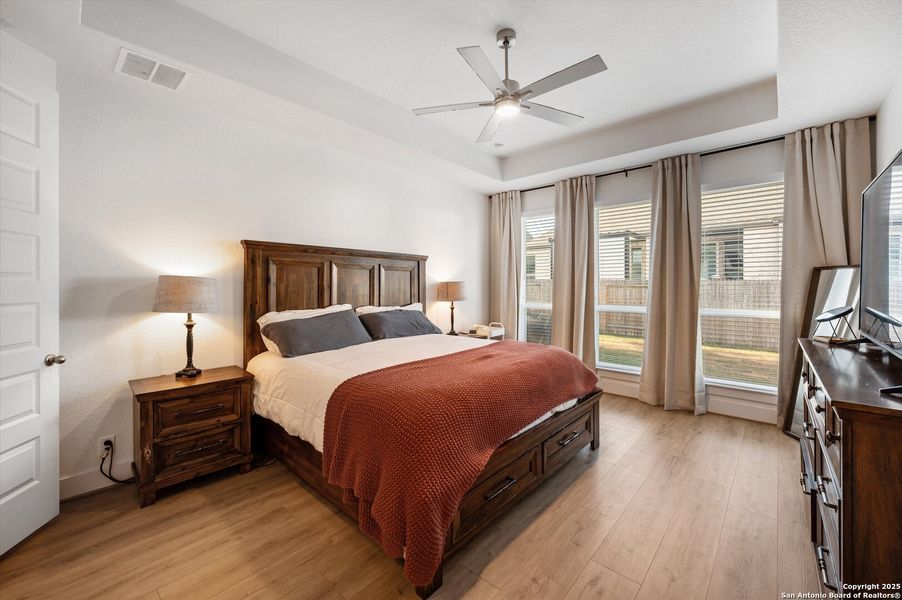 Furnished interior view inside a new home in Mesa Western, Cibolo (Image 12).