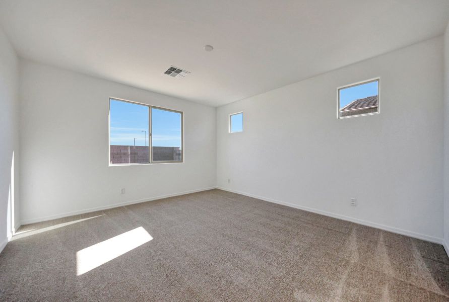 Spacious, unfurnished interior of a new home in Tierra Vistoso, Surprise (Image 12).