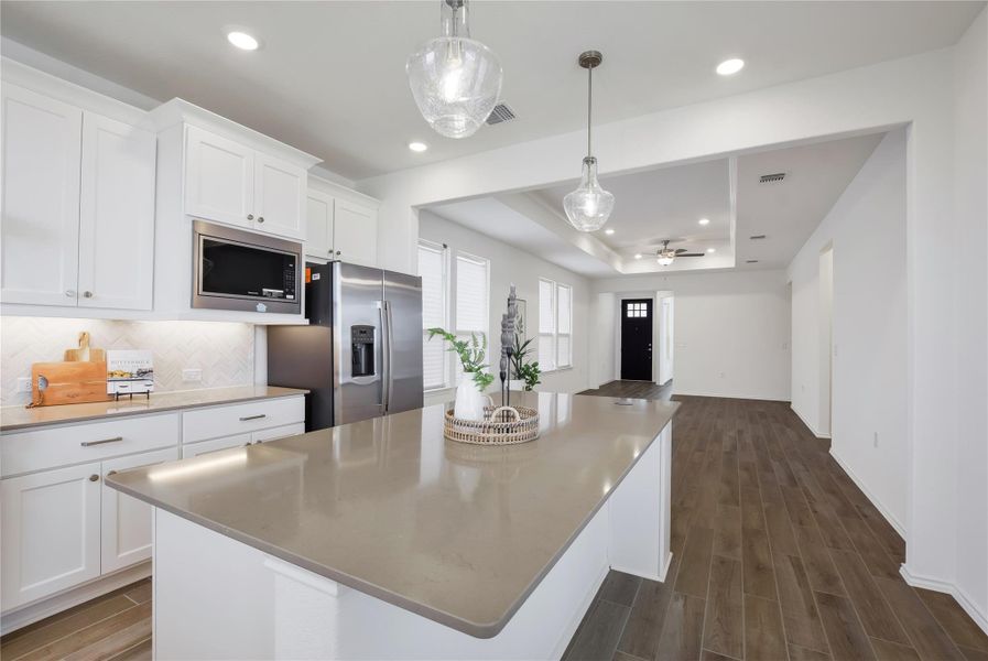 Furnished interior view inside a new home in Sun City Texas, Georgetown (Image 10).