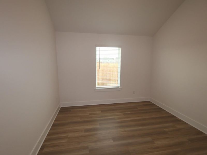 Spacious, unfurnished interior of a new home in Summerview, Fulshear (Image 19).