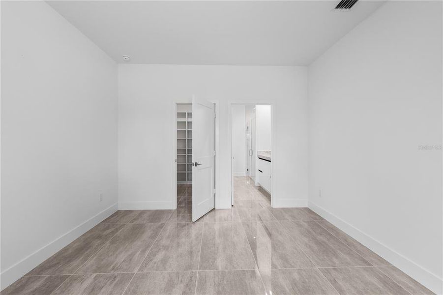 Spacious, unfurnished interior of a new home in , Lehigh Acres (Image 28). Spacious, unfurnished interior of a new home in , Lehigh Acres (Image 28).