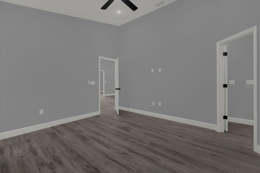 Spacious, unfurnished interior of a new home in , Deland (Image 23).