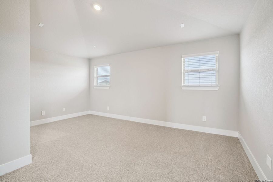 Spacious, unfurnished interior of a new home in Legendary Trails - Premier Series, Cibolo (Image 39).