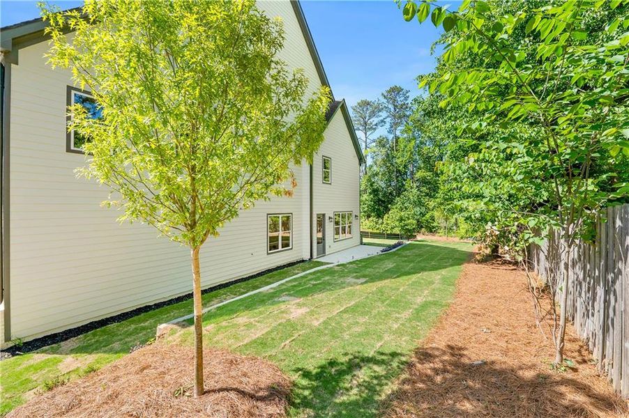 Exterior details and patio area of a home in , Brookhaven (Image 4).