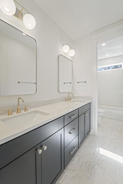 Furnished interior view inside a new home in , Charleston (Image 36).