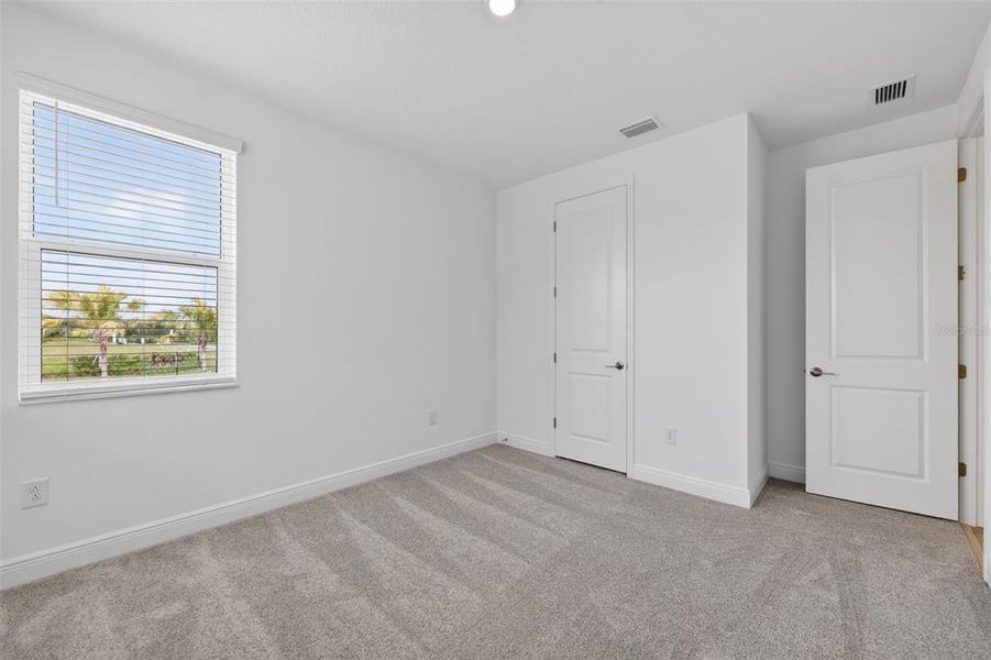 Spacious, unfurnished interior of a new home in Hawkstone, Sarasota (Image 39).
