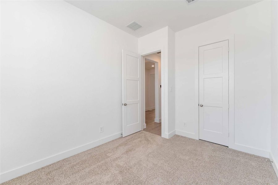 Spacious, unfurnished interior of a new home in Elyson, Katy (Image 16).