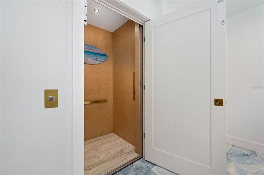 Spacious, unfurnished interior of a new home in , Fort Pierce (Image 20).