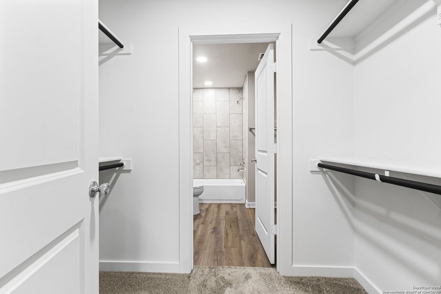 Image 29 of a home in .