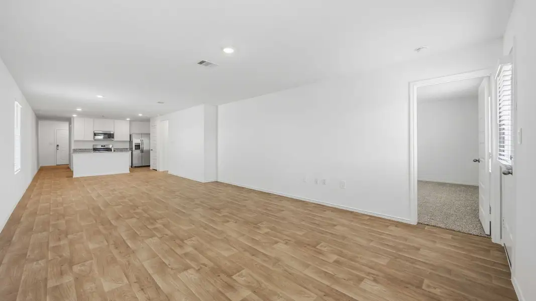 Spacious, unfurnished interior of a new home in Garver Heights, Houston (Image 9). Spacious, unfurnished interior of a new home in Garver Heights, Houston (Image 9).